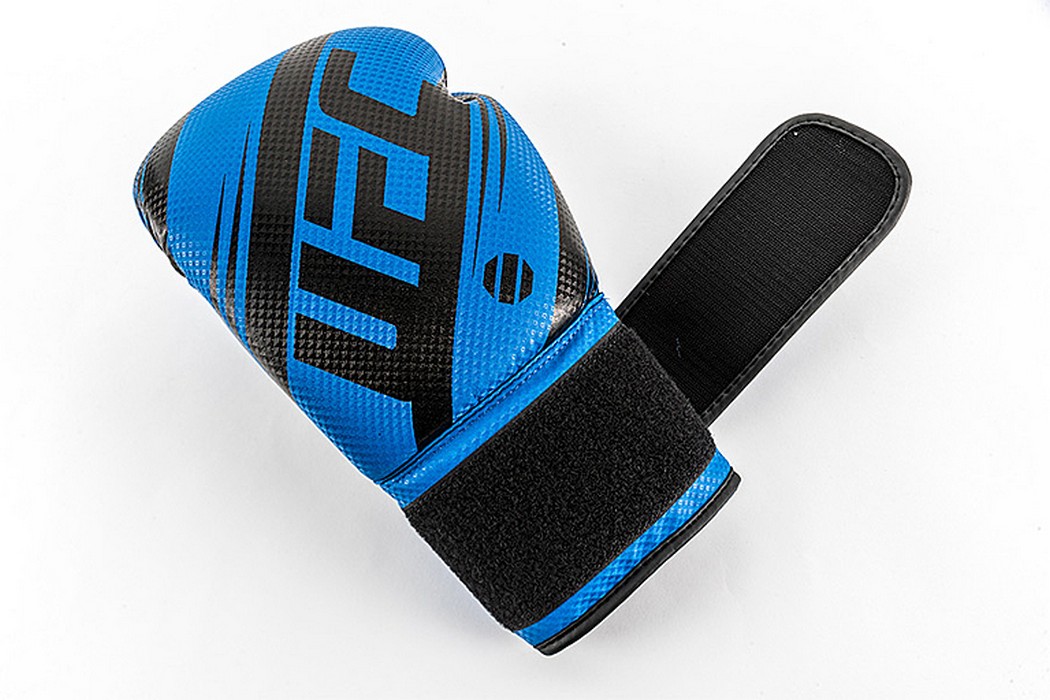 Боксерские перчатки UFC PRO Performance Rush Blue,12oz 1050_700